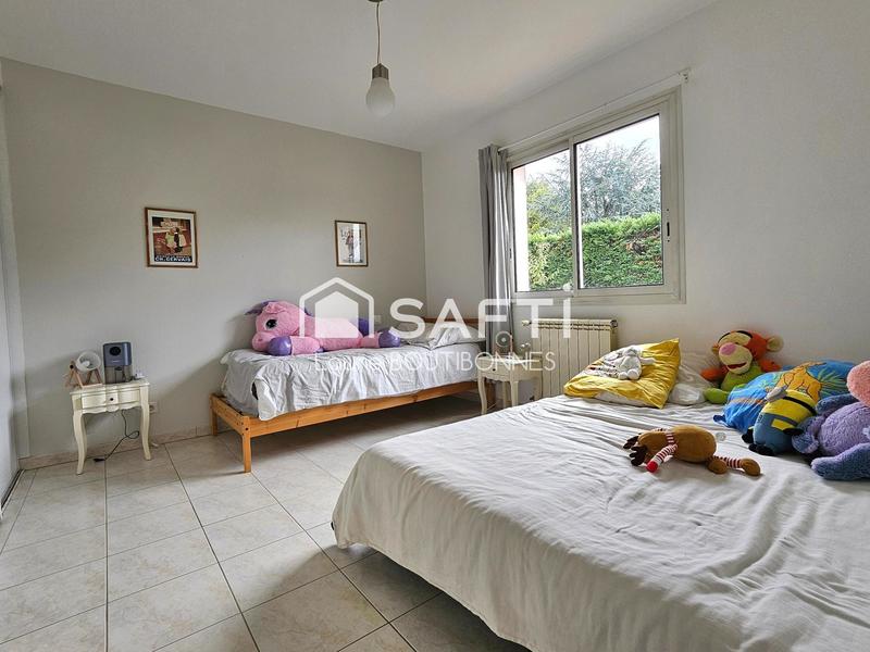 Maison - 195 m² - 8 pièces