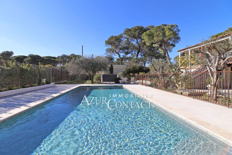 Villa - 224 m² - 8 pièces