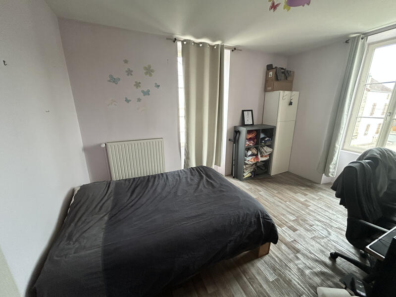 Maison - 207 m² - 6 pièces