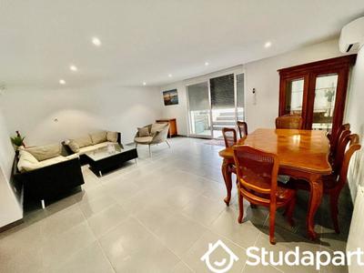 Chambre - 15 m² - 1 pièce