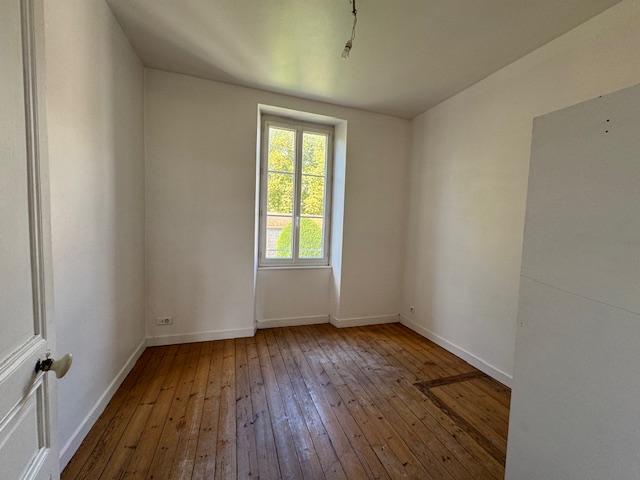 Maison ancienne - 129 m² - 8 pièces