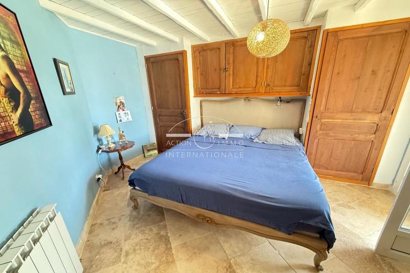 Maison - 252 m² - 8 pièces