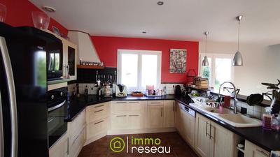 Maison - 161 m² - 7 pièces