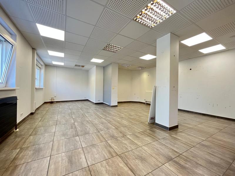 Local commercial - 324 m²