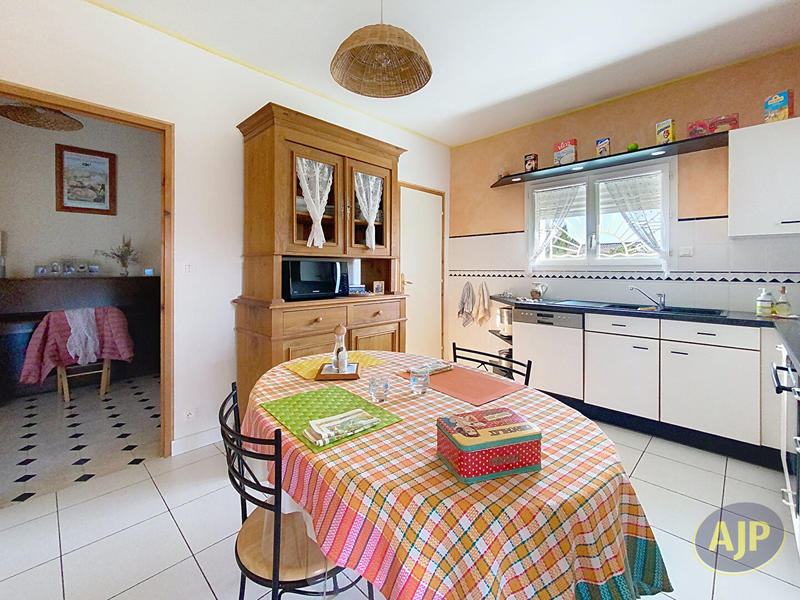 Maison - 137 m² - 5 pièces