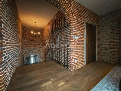 Maison - 318 m² - 17 pièces