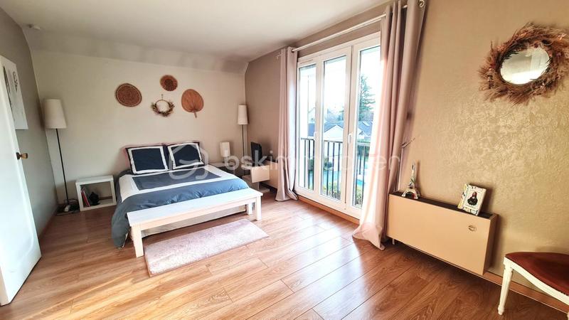 Maison - 178 m² - 7 pièces