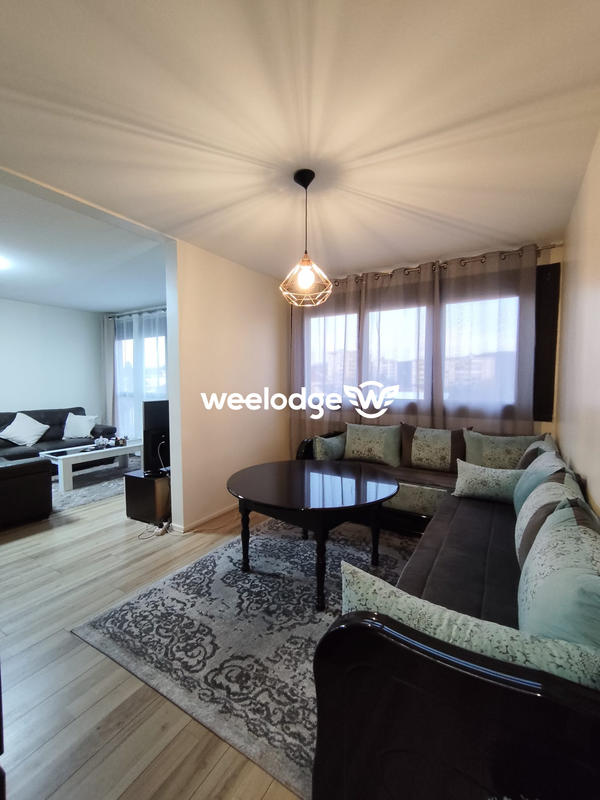 Appartement - 101 m² - 5 pièces