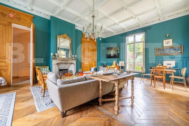 Demeure - 195 m² - 5 pièces