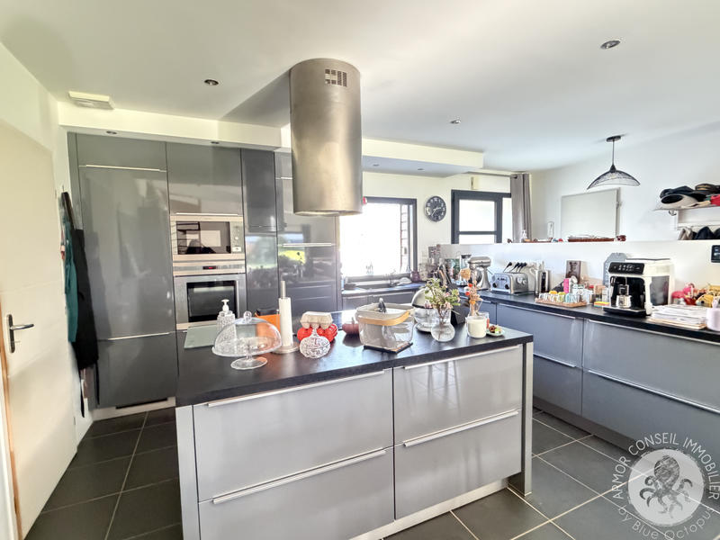 Maison - 130 m² - 4 pièces