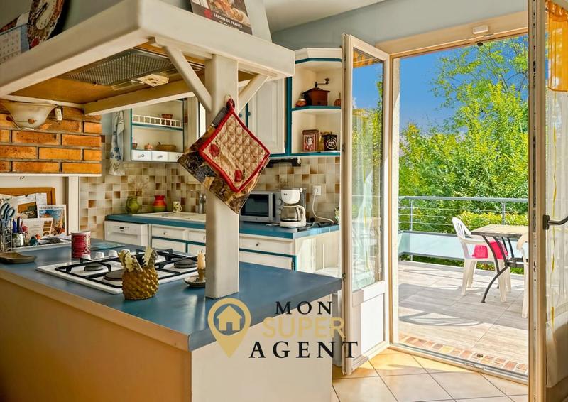 Maison - 171 m² - 9 pièces