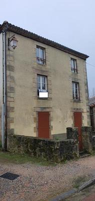 Maison - 160 m² - 8 pièces