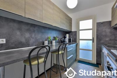 Chambre - 11 m² - 1 pièce