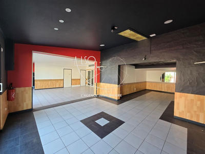 Local d'activités - 111 m²