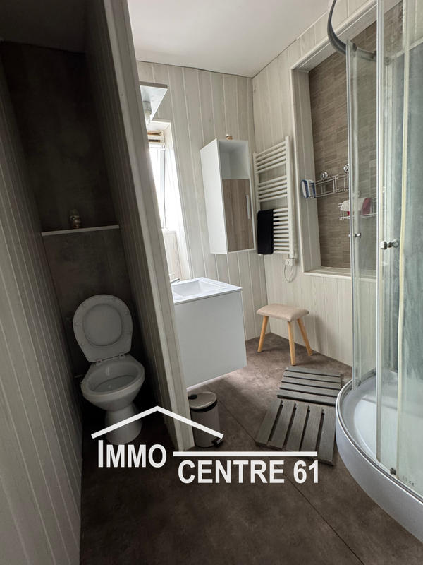 Maison - 228 m² - 8 pièces