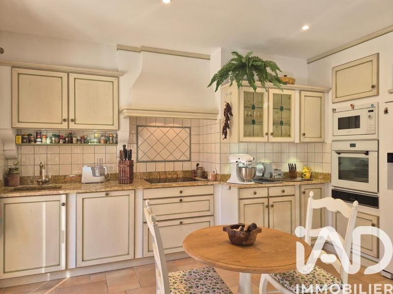 Maison - 146 m² - 4 pièces