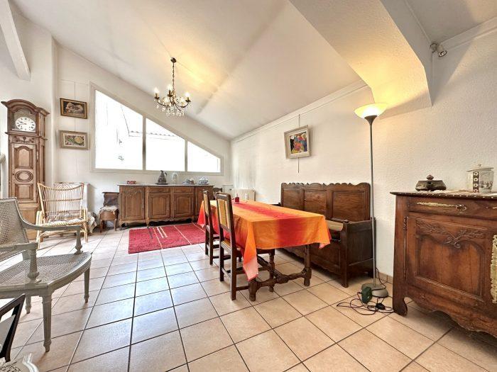 Maison ancienne - 241 m² - 6 pièces