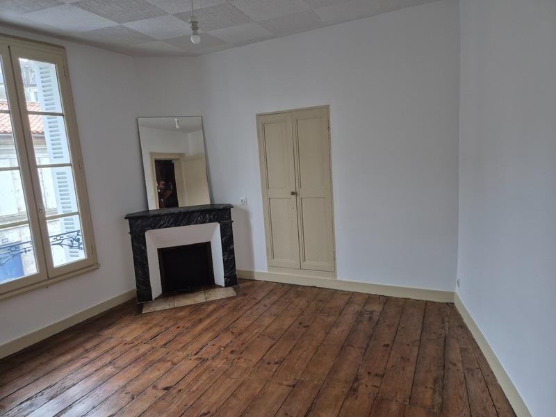 Maison - 80 m² - 5 pièces