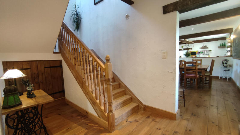 Maison - 205 m² - 8 pièces