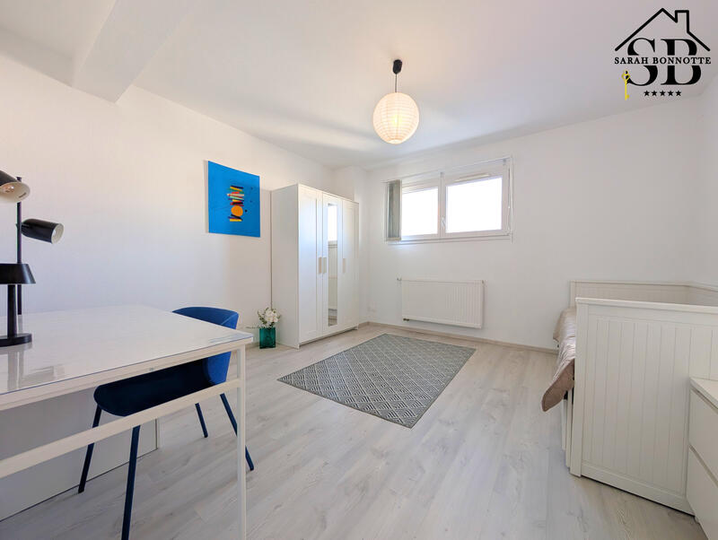 Maison - 100 m² - 5 pièces