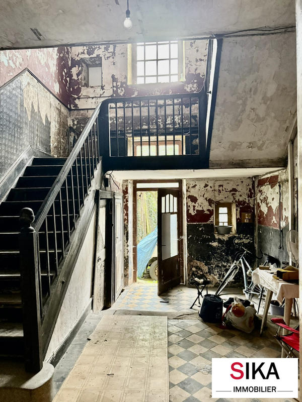 Maison ancienne - 303 m² - 10 pièces