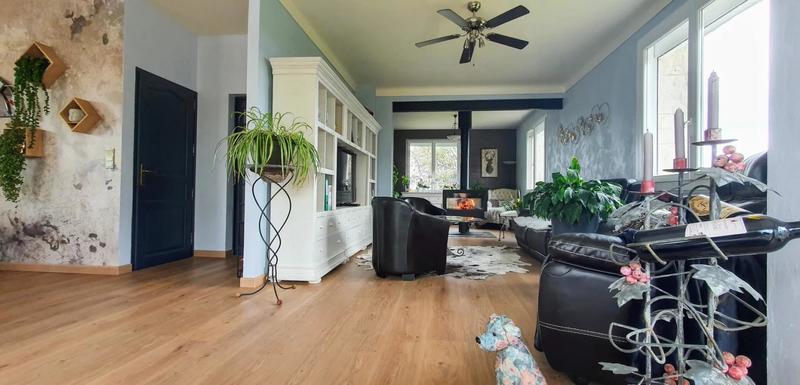 Maison - 187 m² - 5 pièces