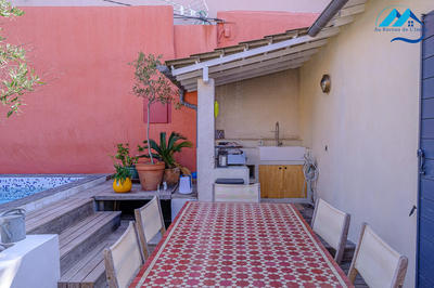 Maison - 197 m² - 8 pièces