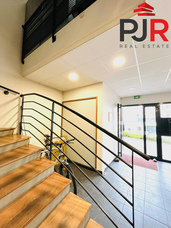 Bureau - 476 m²
