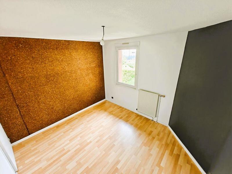 Appartement - 95 m² - 5 pièces