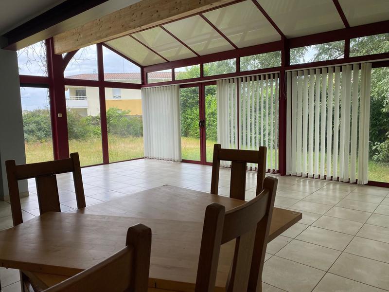 Maison - 260 m² - 10 pièces