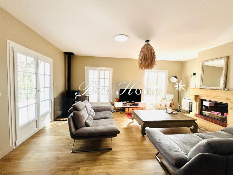 Maison - 170 m² - 6 pièces