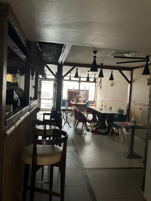 Local commercial - 96 m²