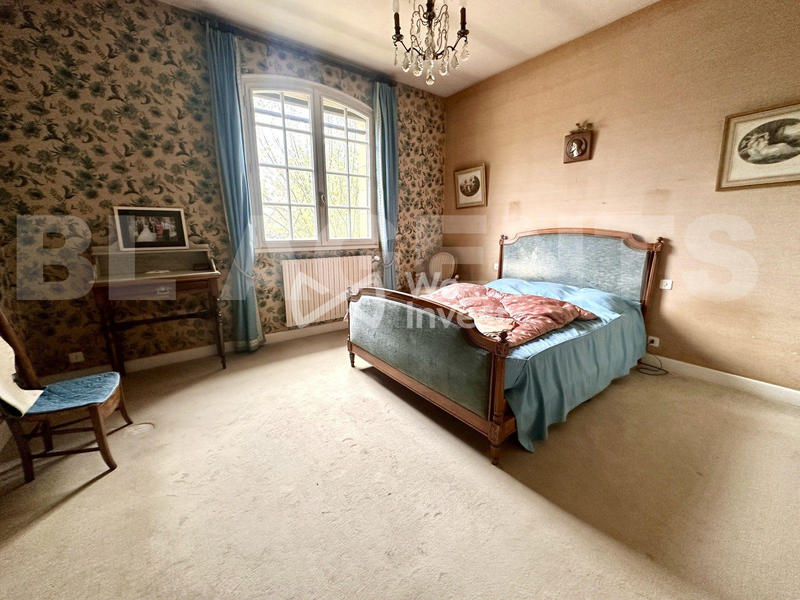 Maison - 206 m² - 8 pièces