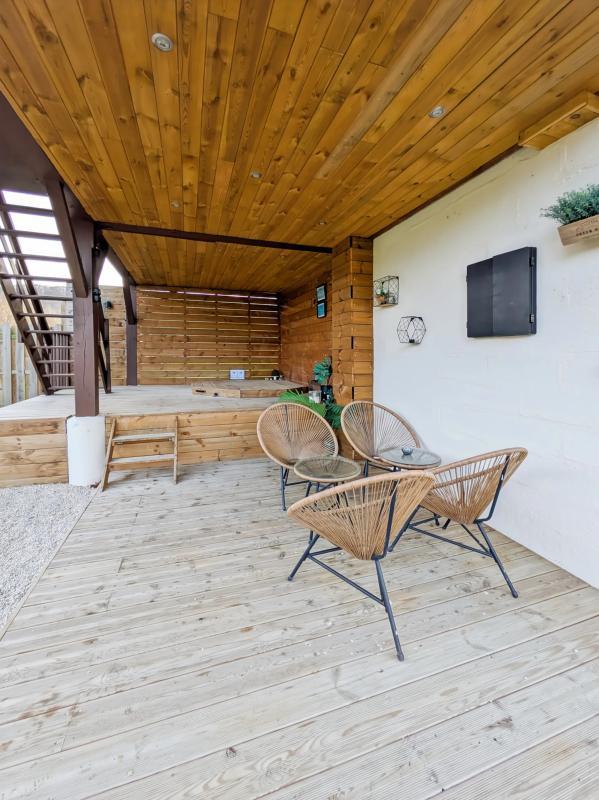 Propriété - 221 m² - 8 pièces