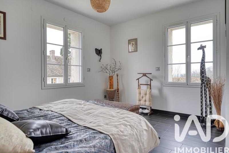 Maison de maîtres - 244 m² - 9 pièces