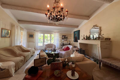 Villa - 235 m² - 5 pièces