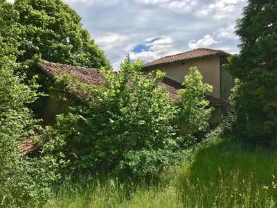 Maison - 160 m² - 1 pièce