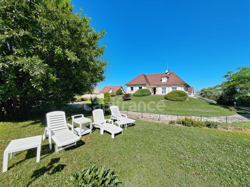 Maison - 183 m² - 6 pièces