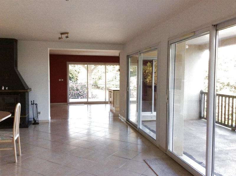 Maison - 163 m² - 8 pièces