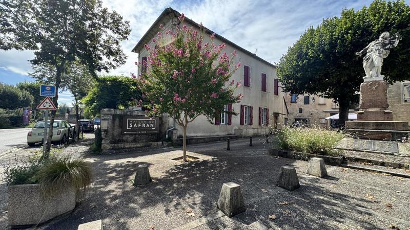 Maison - 310 m² - 5 pièces