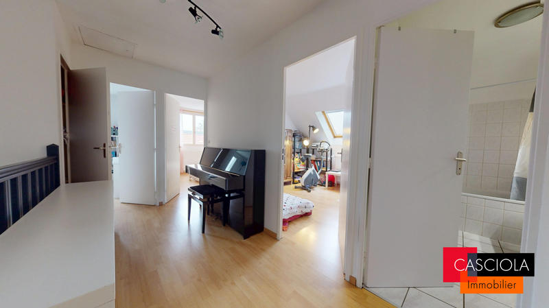 Maison - 166 m² - 7 pièces