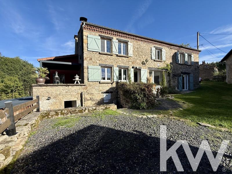 Maison - 205 m² - 10 pièces