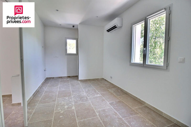 Villa - 94 m² - 4 pièces