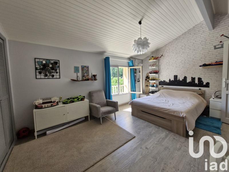 Maison - 200 m² - 7 pièces