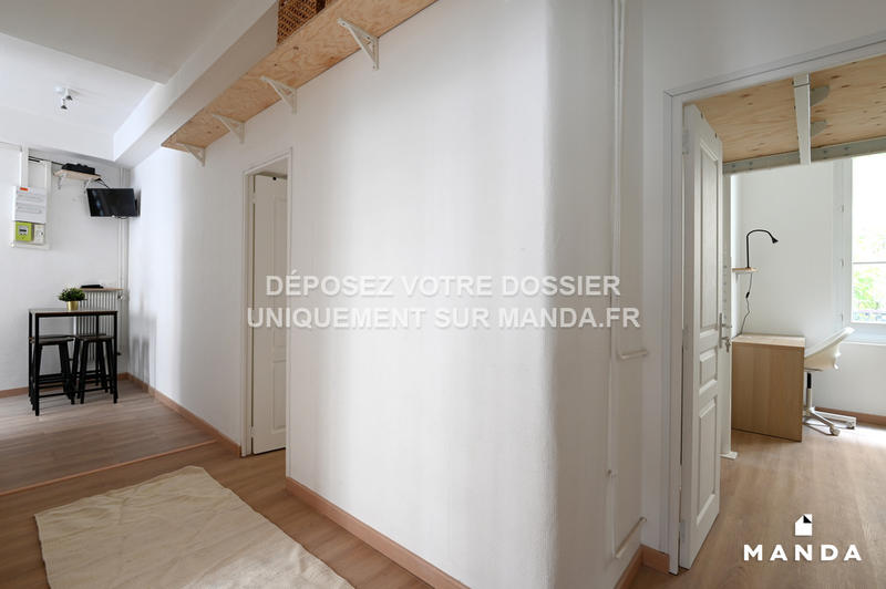 Chambre - 9 m² - 5 pièces