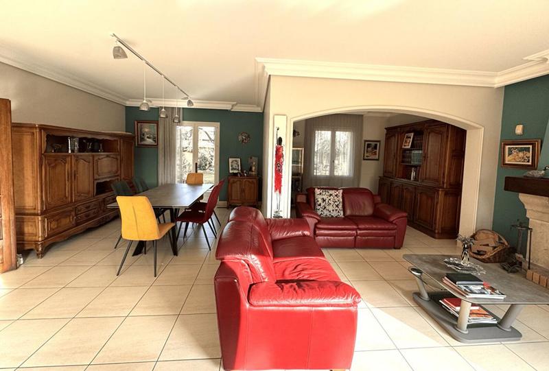 Maison - 434 m² - 7 pièces