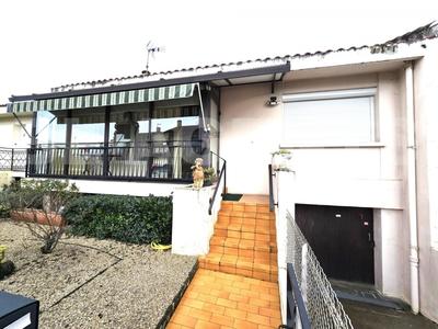 Maison - 90 m² - 3 pièces