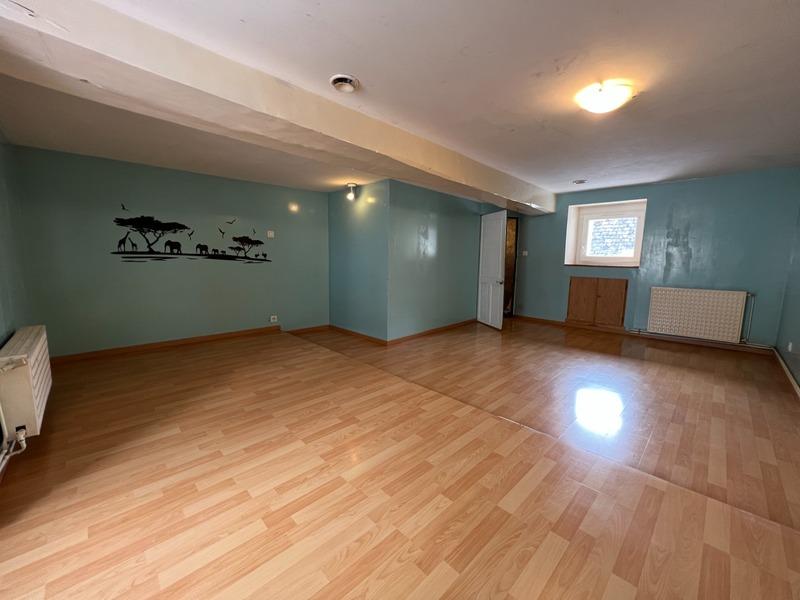 Maison - 224 m² - 7 pièces