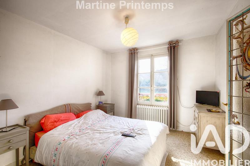 Maison - 198 m² - 7 pièces