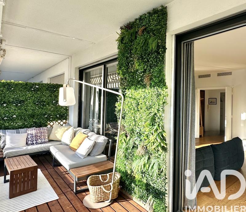 Appartement - 80 m² - 3 pièces